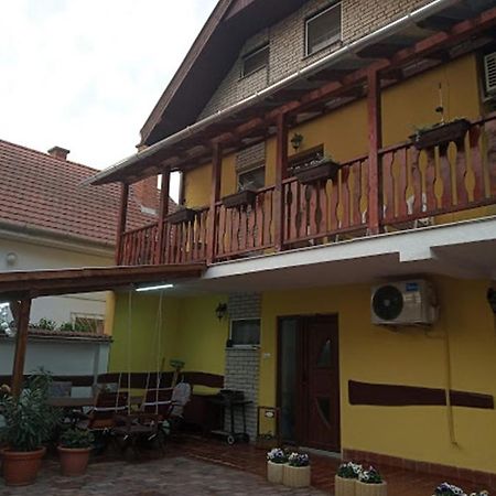 Bazsi Apartman Hajdúszoboszló Exteriér fotografie
