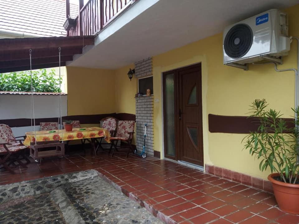 Bazsi Apartman Hajdúszoboszló Exteriér fotografie