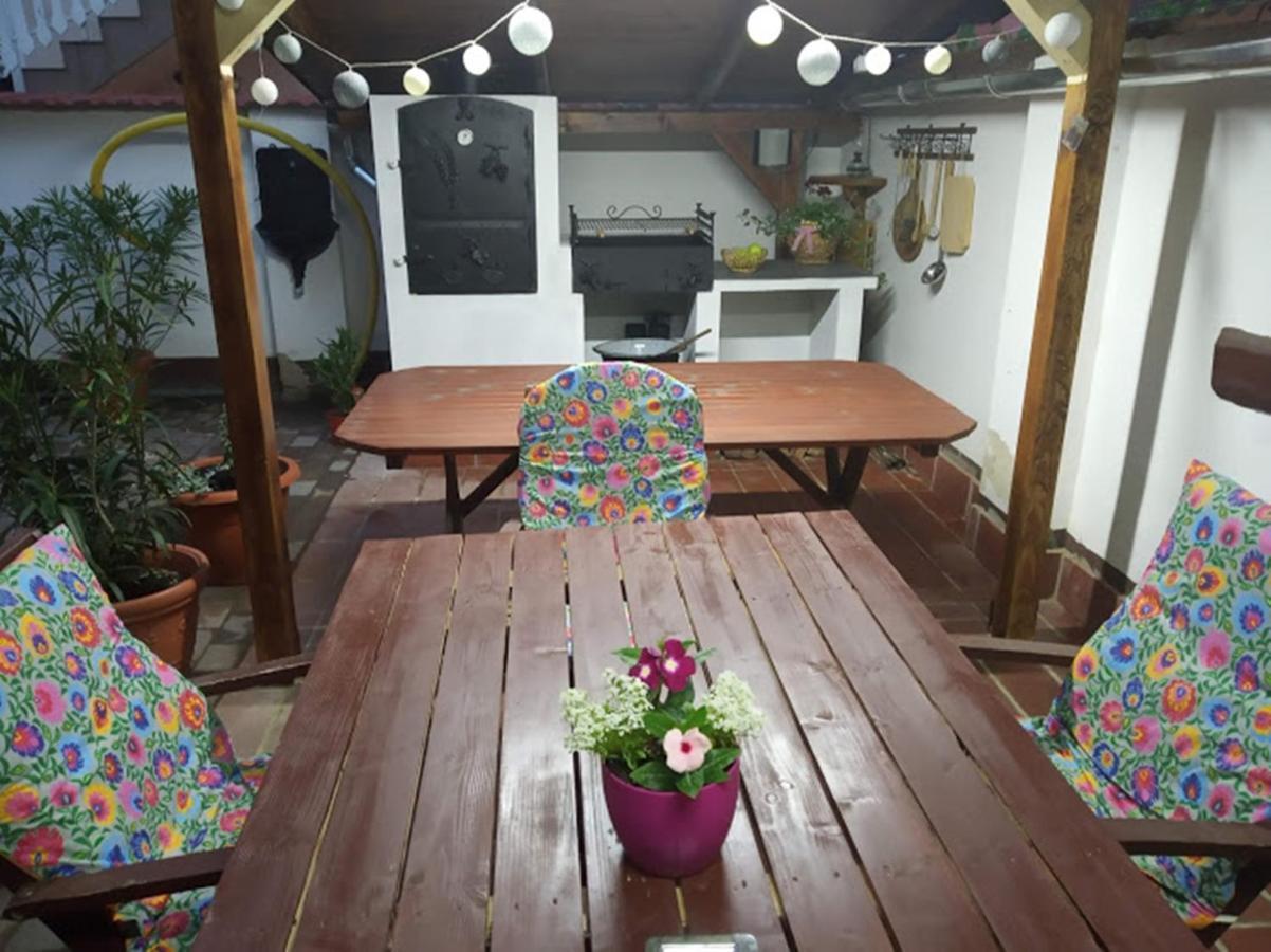 Bazsi Apartman Hajdúszoboszló Exteriér fotografie