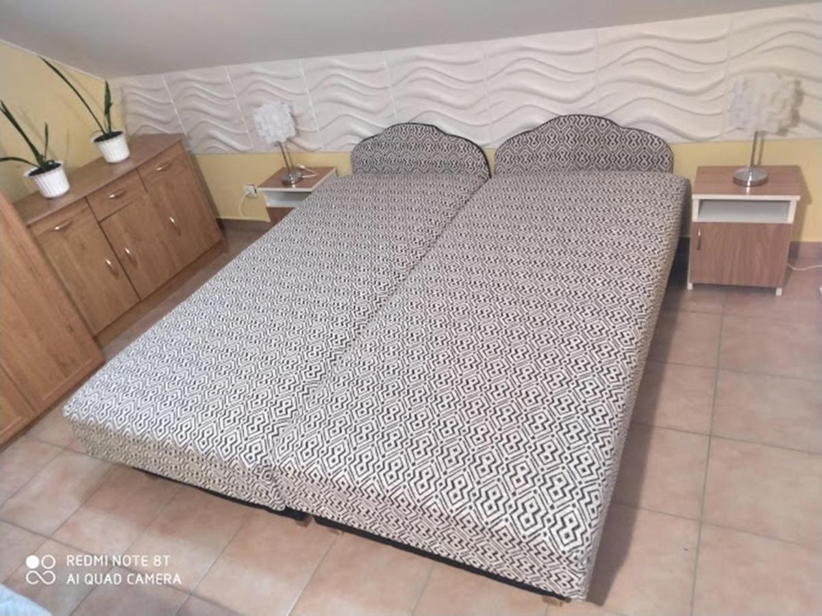 Bazsi Apartman Hajdúszoboszló Exteriér fotografie