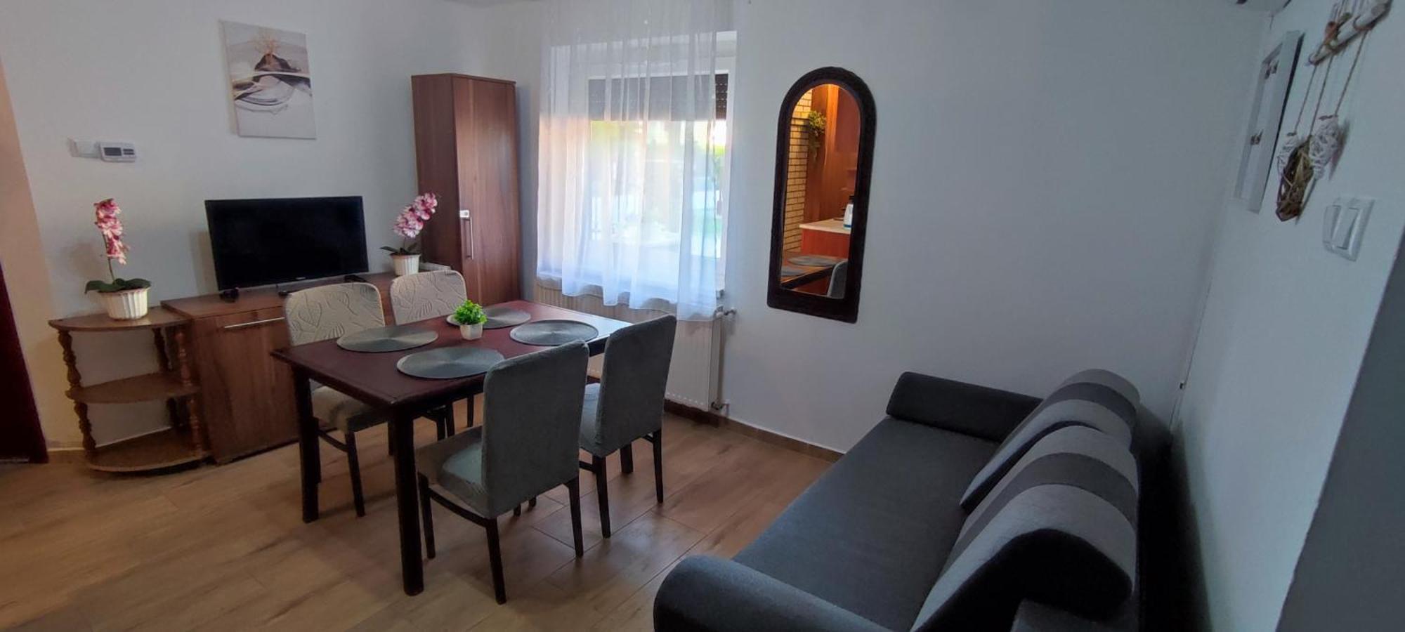 Bazsi Apartman Hajdúszoboszló Exteriér fotografie