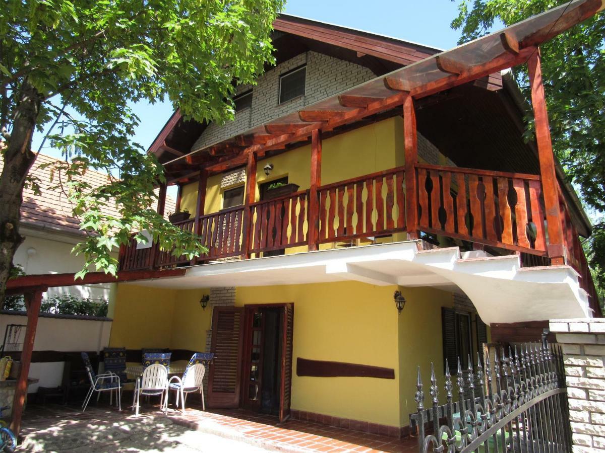 Bazsi Apartman Hajdúszoboszló Exteriér fotografie