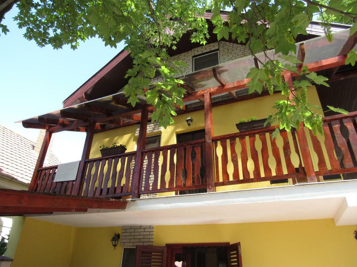 Bazsi Apartman Hajdúszoboszló Exteriér fotografie